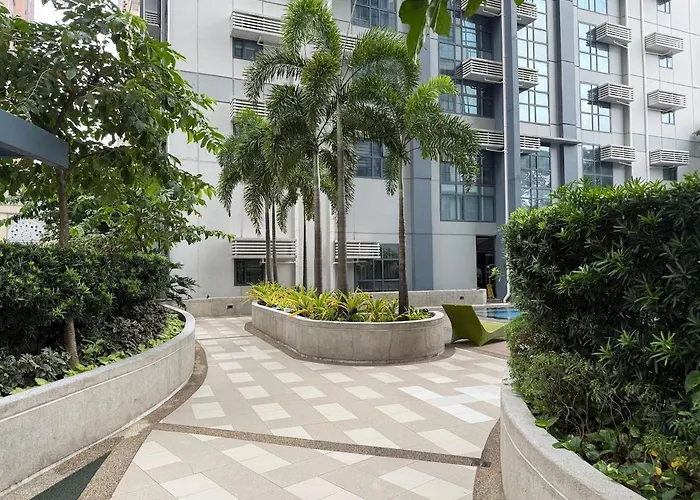Panoramic Views 2br Family In Mckinley Bgc Manila