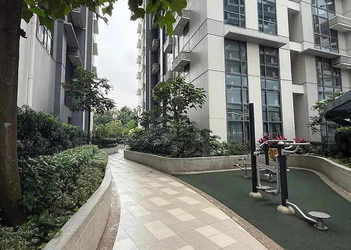 Apartment Panoramic Views 2br Family In Mckinley Bgc *